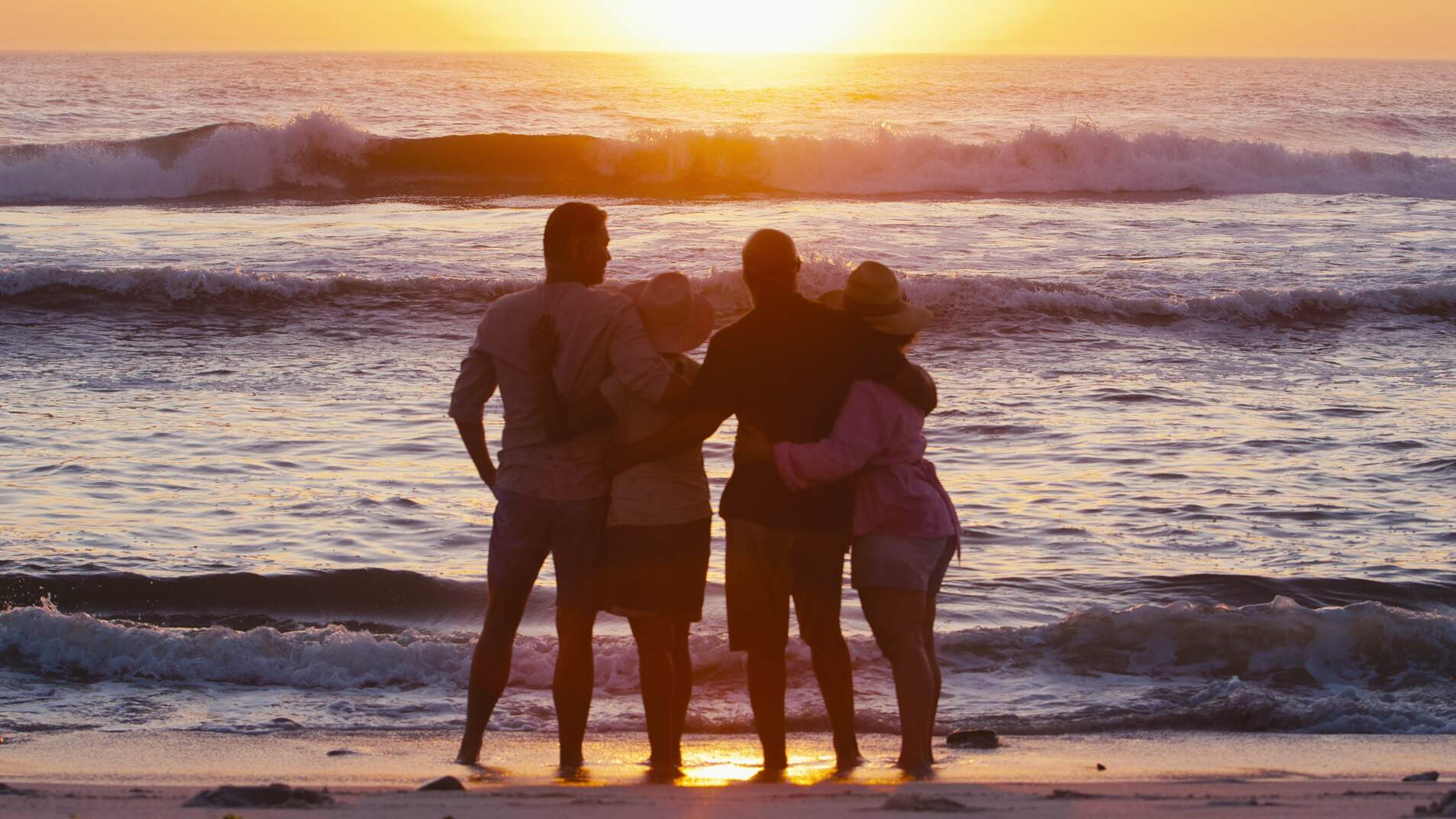 smrelationships2-SBI-349398112